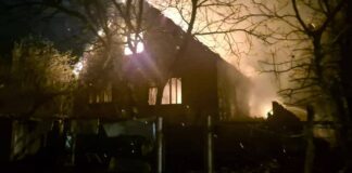 Через атаку БПЛА на Павлоградщині згорів будинок (ВІДЕО)