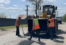 Тривають дорожні роботи на автошляху Павлоград – Васильківка – Новомиколаївка – Оріхів – Токмак
