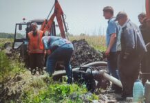 У Павлограді комунальники усувають порив на вул. Широка