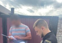 У Павлограді затримали молодиків, які побили подружжя