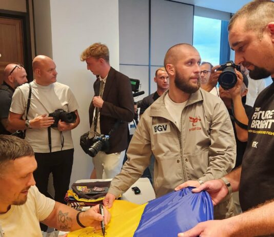 Шахтарі-ветерани із Західного Донбасу наживо побачили перемогу Усика