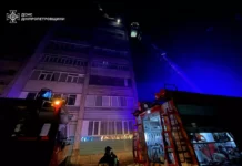 У Павлограді вогнеборці ліквідували пожежу в квартирі та врятували трьох людей