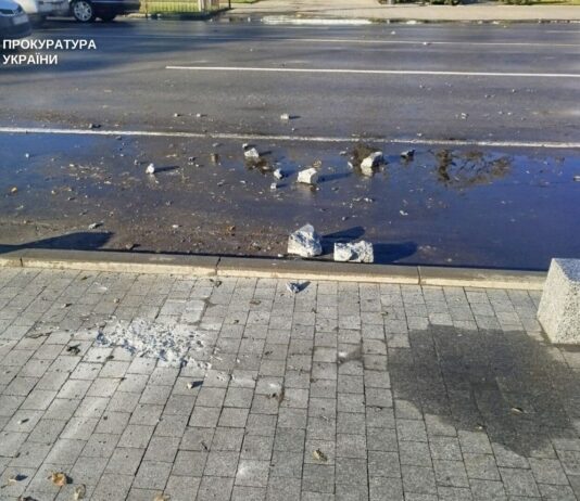 Через атаку БпЛА у Павлограді поранено жінку