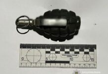 У Павлограді чоловік напідпитку погрожував гранатою двом продавчиням