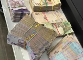 У Дніпрі розкрадали мільйони на відновленні житла після ворожих обстрілів