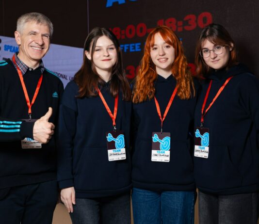 Павлоградські робототехніки знову серед найкращих!