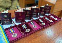 У Павлограді посмертно нагородили загиблих Героїв