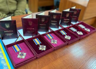 У Павлограді посмертно нагородили загиблих Героїв