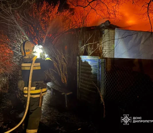 У Павлоградському районі вогнеборці ліквідували дві пожежі