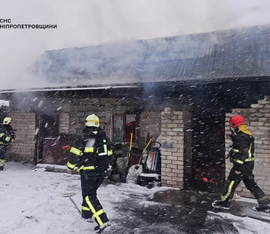 У Павлоградському районі горіла літня кухня