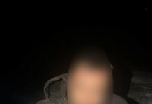 У Шахтарському чоловік обманом заволодів телефоном працівниці готелю