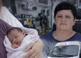 На Павлоградщині 18-річна дівчина народила у кареті швидкої