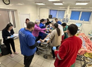 Атака на автобус у Тернівці: поранених рятували «Лікарі без кордонів»