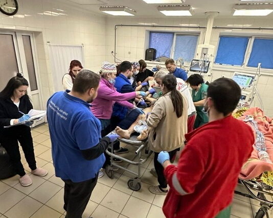 Атака на автобус у Тернівці: поранених рятували «Лікарі без кордонів»