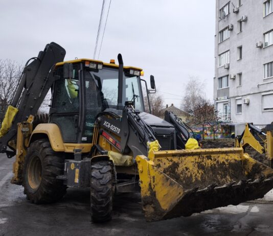 КП «Павлоградводоканал» отримав сучасну спецтехніку від партнерів