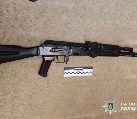 У поліції назвали причину, через яку військовослужбовець розстріляв двох охоронців у Павлограді