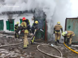 У Павлограді горів будинок: постраждав чоловік