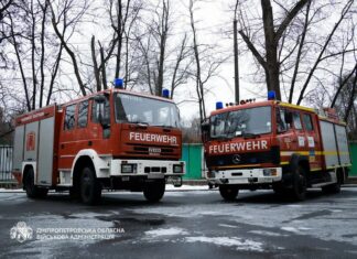 Одна з громад Павлоградського району отримала сучасний пожежний автомобіль