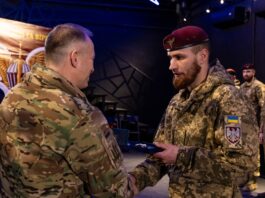 Воїн родом із Павлограда отримав 3 нагороди від Головнокомандувача ЗСУ