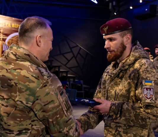 Воїн родом із Павлограда отримав 3 нагороди від Головнокомандувача ЗСУ