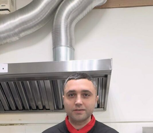 У Павлограді за грантові кошти з міського бюджету відкрили авторську бургерну