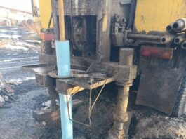 У Шахтарському продовжується будівництво свердловин