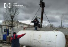 У Павлограді викрили дві нелегальні заправки