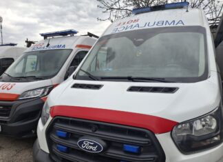 Вдячність за врятоване життя: чоловік віддячив медикам Павлоградської «екстренки»