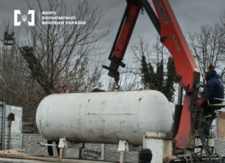 Нелегальна АЗС у Павлограді: справу скерували до суду