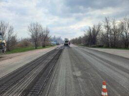 На Дніпропетровщині триває ремонт доріг