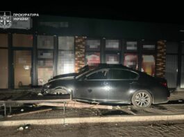 У Павлограді затримали водія, який у стані алкогольного сп’яніння на швидкості влетів у людей і втік