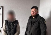 В електричці «Дніпро – Павлоград» чоловік пограбував жінку