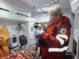 Унікальний випадок: парамедикиня з Васильківщини допомогла народитися третій дитині в одній родині