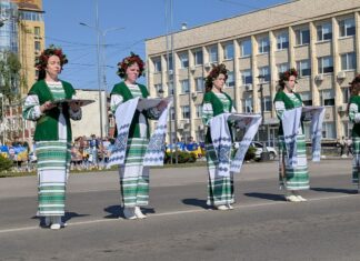 У Павлограді посмертно нагородили загиблих військовослужбовців