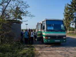Складно та небезпечно: як працює соціальний маршрут до Шахтарського