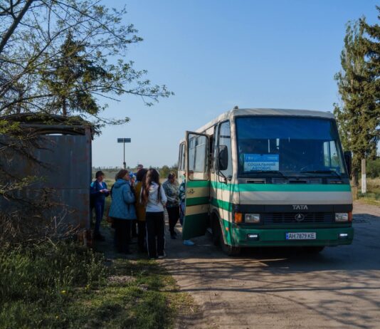 Складно та небезпечно: як працює соціальний маршрут до Шахтарського