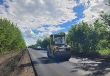 У Павлоградському районі ремонтують дороги державного значення