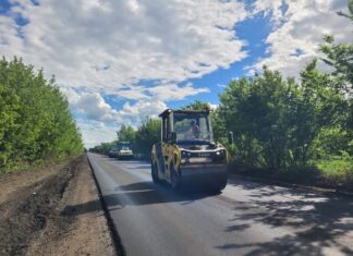 У Павлоградському районі ремонтують дороги державного значення