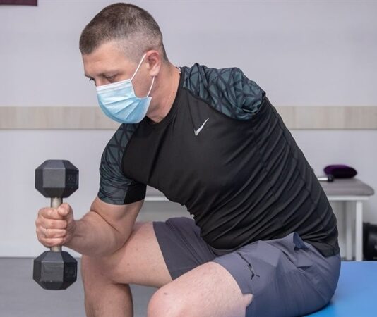 Захисник із Павлограда після важкого поранення проходить реабілітацію в обласному центрі