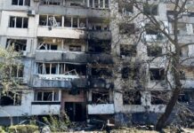 На місці ворожої атаки у Павлограді працюють усі служби