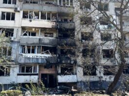 На місці ворожої атаки у Павлограді працюють усі служби