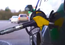 Мешканців Павлоградського району закликають не створювати черги на АЗС під час повітряної тривоги