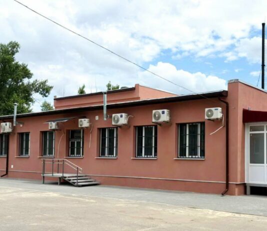В одній з лікарень Павлограда за кошти благодійників відремонтували господарський корпус