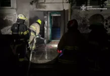 У Павлограді горіла багатоповерхівка: надзвичайники врятували 7 людей