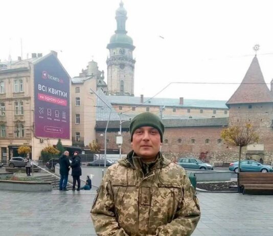 У Павлограді попрощаються із захисником Євгеном Мазуром