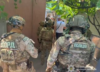 У Павлограді затримали двох чоловіків за вимагання грошей та автомобілів