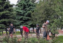 Майже 200 павлоградських юнаків та дівчат працювали влітку на користь громади