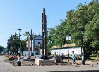 На Алеї Слави у Павлограді проводять реконструкцію