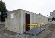 Павлоградців закликають долучитися до волонтерського опікування мобільними укриттями