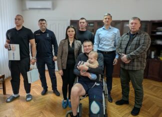 Рятувальників Павлоградщини, які постраждали під час виконання службових обов’язків, нагородили відзнакою «За заслуги»